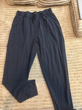 Life is Good Men's Charcoal Grey Drawstring Jogger Pants Size Large